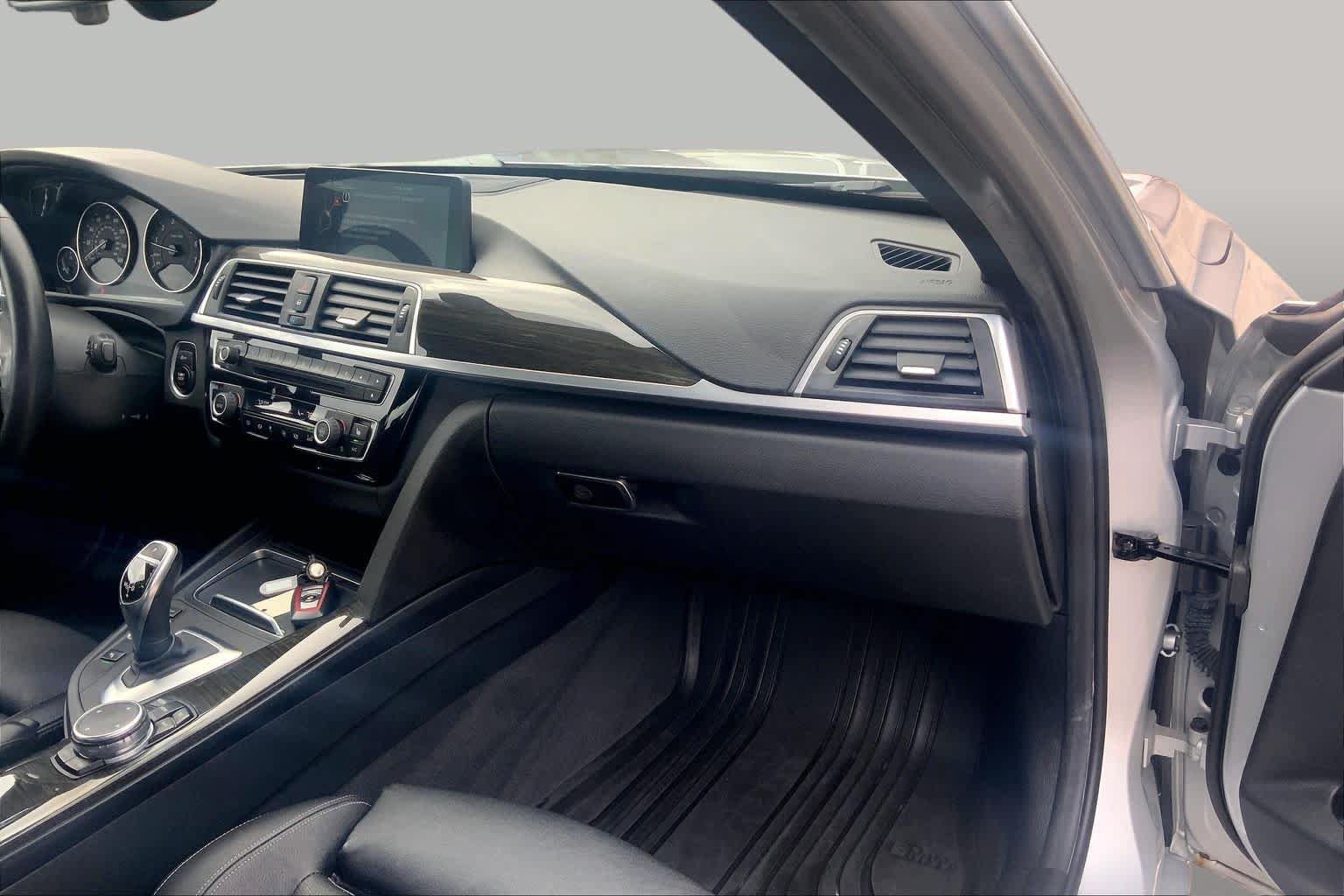 Used 2016 BMW 340i Sedan RWD image 18