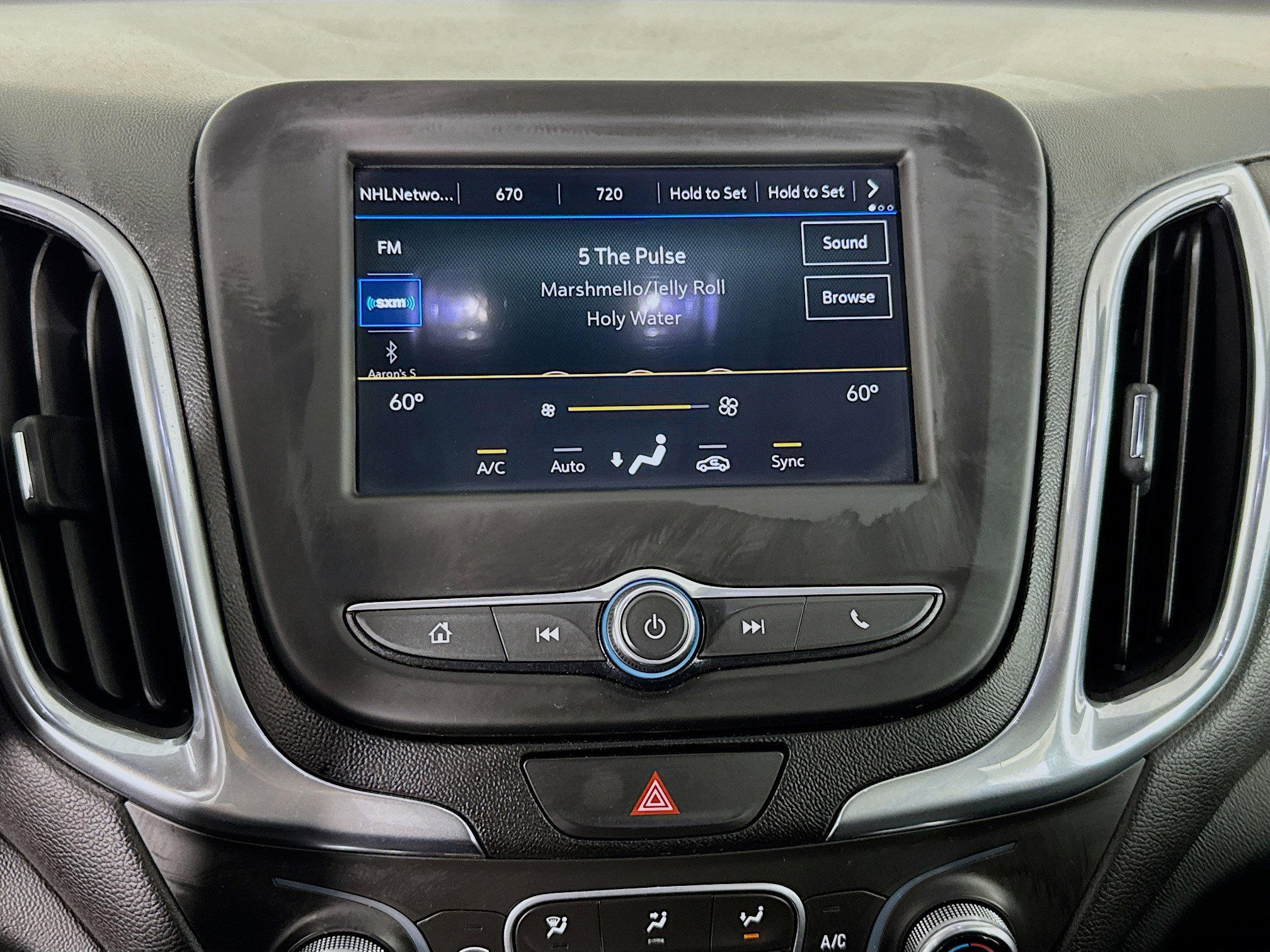 Used 2019 Chevrolet Equinox LT image 17