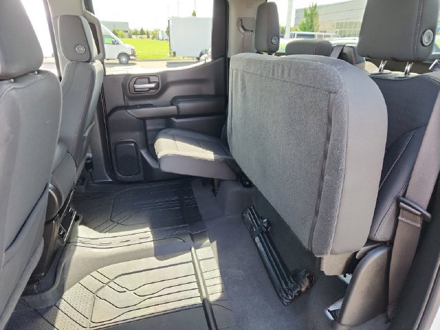 Used 2022 Chevrolet Silverado 1500 Custom Trail Boss AWD/4WD image 28
