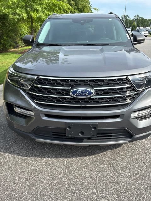 Used 2024 Ford Explorer XLT w/ Equipment Group 202A RWD image 10