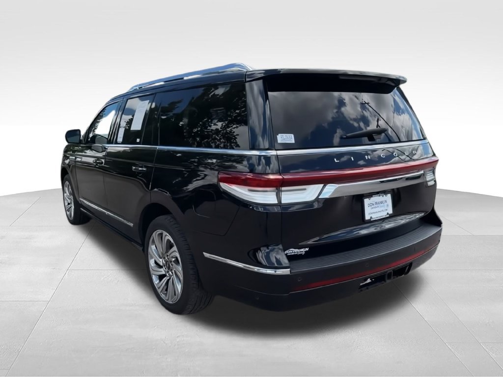 Used 2024 Lincoln Navigator Reserve AWD/4WD image 7