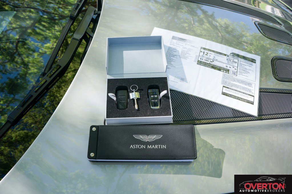 Used 2017 Aston Martin V12 Vantage S image 41