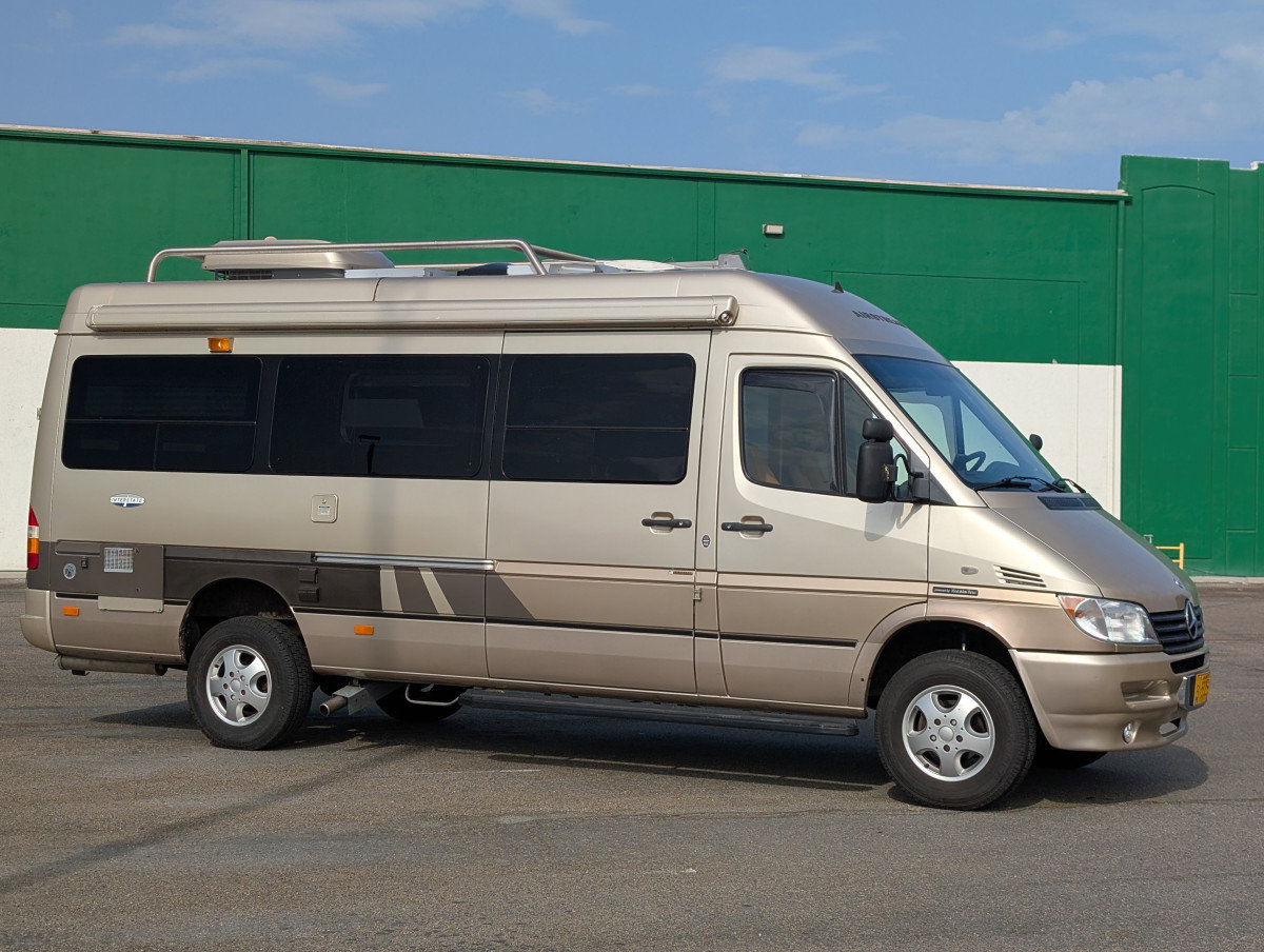 Used 2005 Dodge Sprinter 2500 w/ PWR Convenience Group