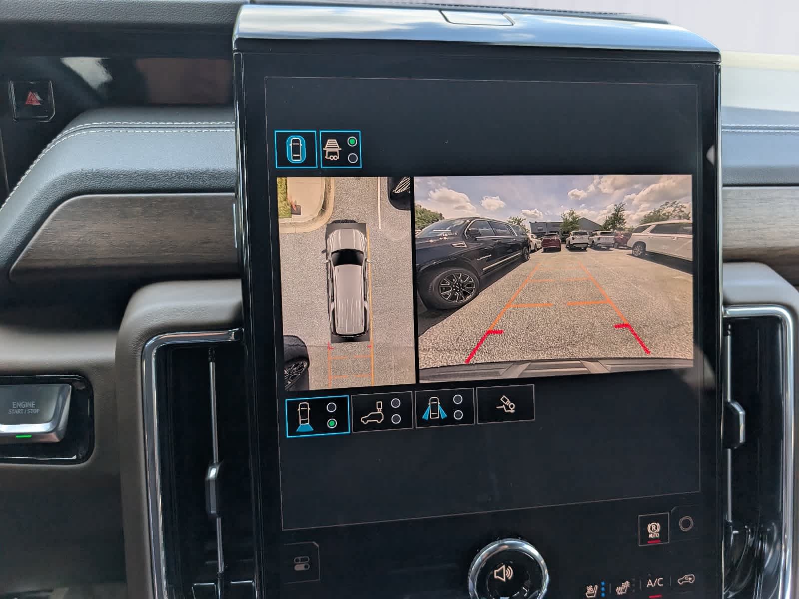 Certified 2026 GMC Yukon XL Denali Ultimate AWD/4WD image 34