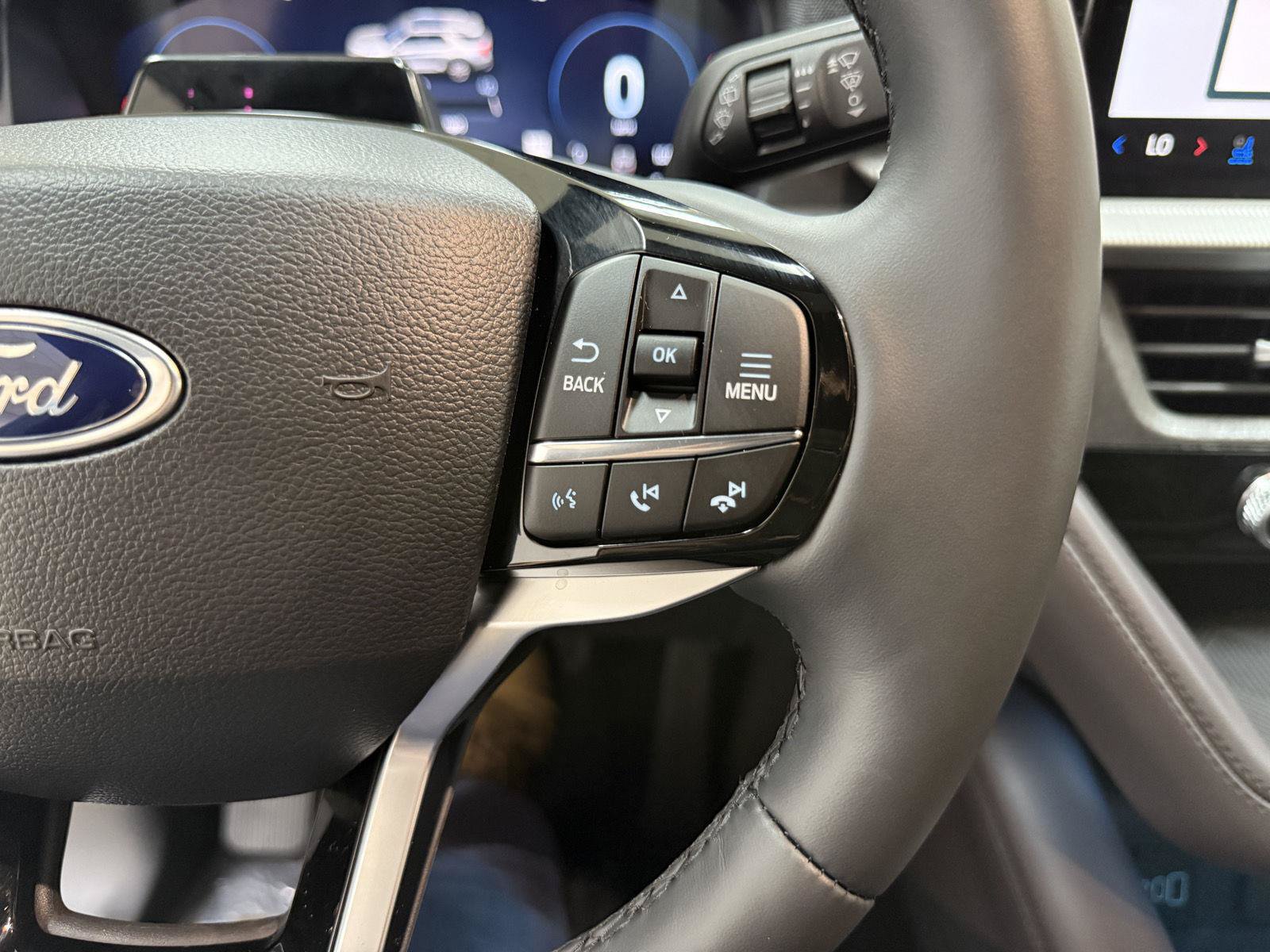 New 2026 Ford Explorer Platinum AWD/4WD image 14