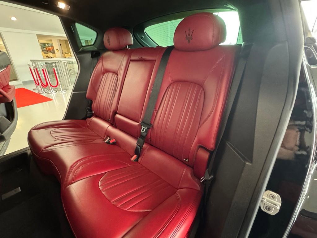 Used 2021 Maserati Levante GranSport image 17