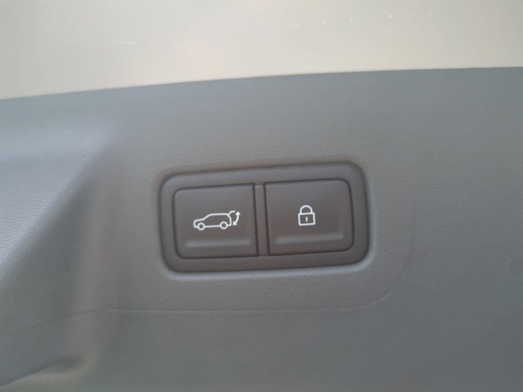 New 2026 Hyundai Santa Fe Limited FWD image 15