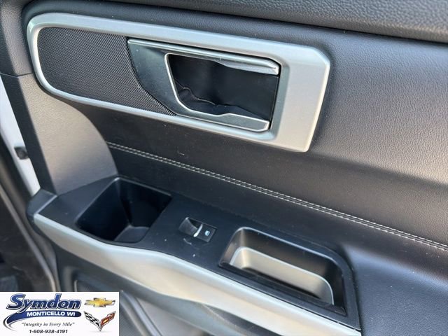 Used 2022 Ford Explorer XLT w/ Equipment Group 202A image 23