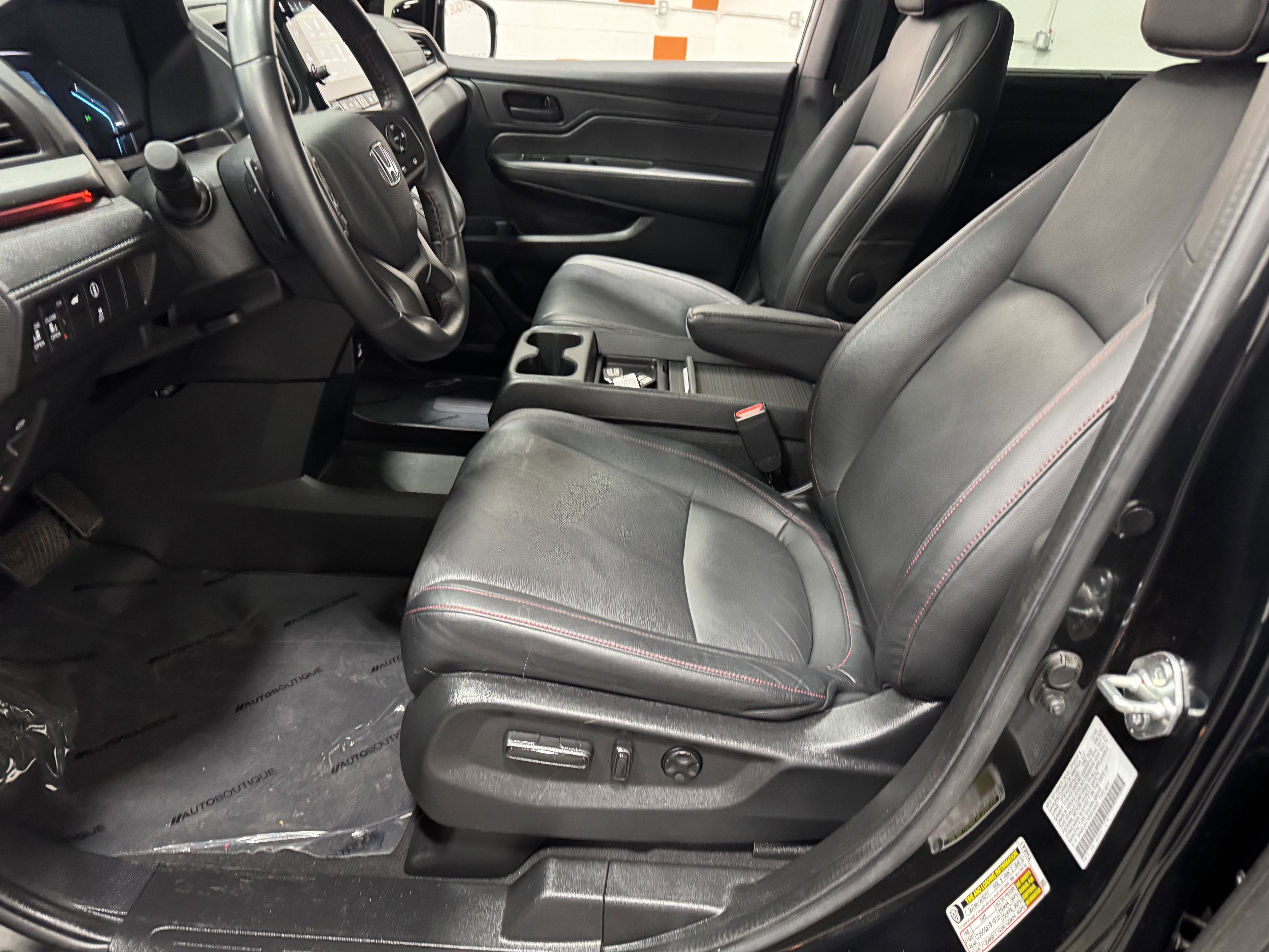 Used 2024 Honda Odyssey Sport image 32