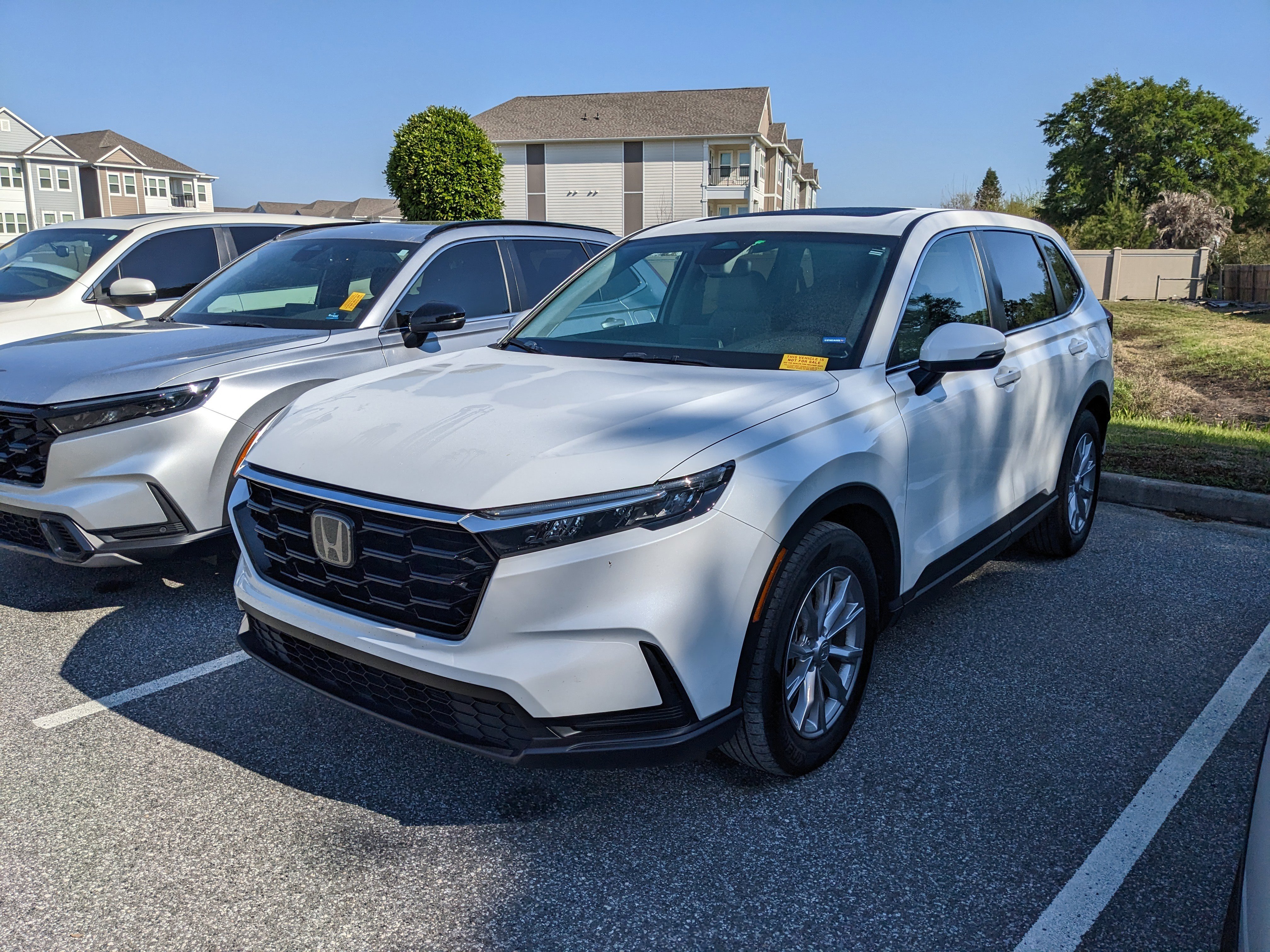 Used 2023 Honda CR-V EX image 1