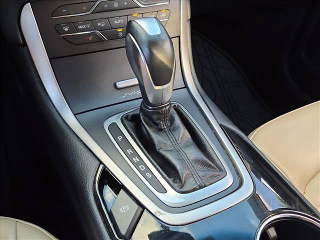 Used 2016 Ford Edge SEL w/ Equipment Group 201A FWD image 12