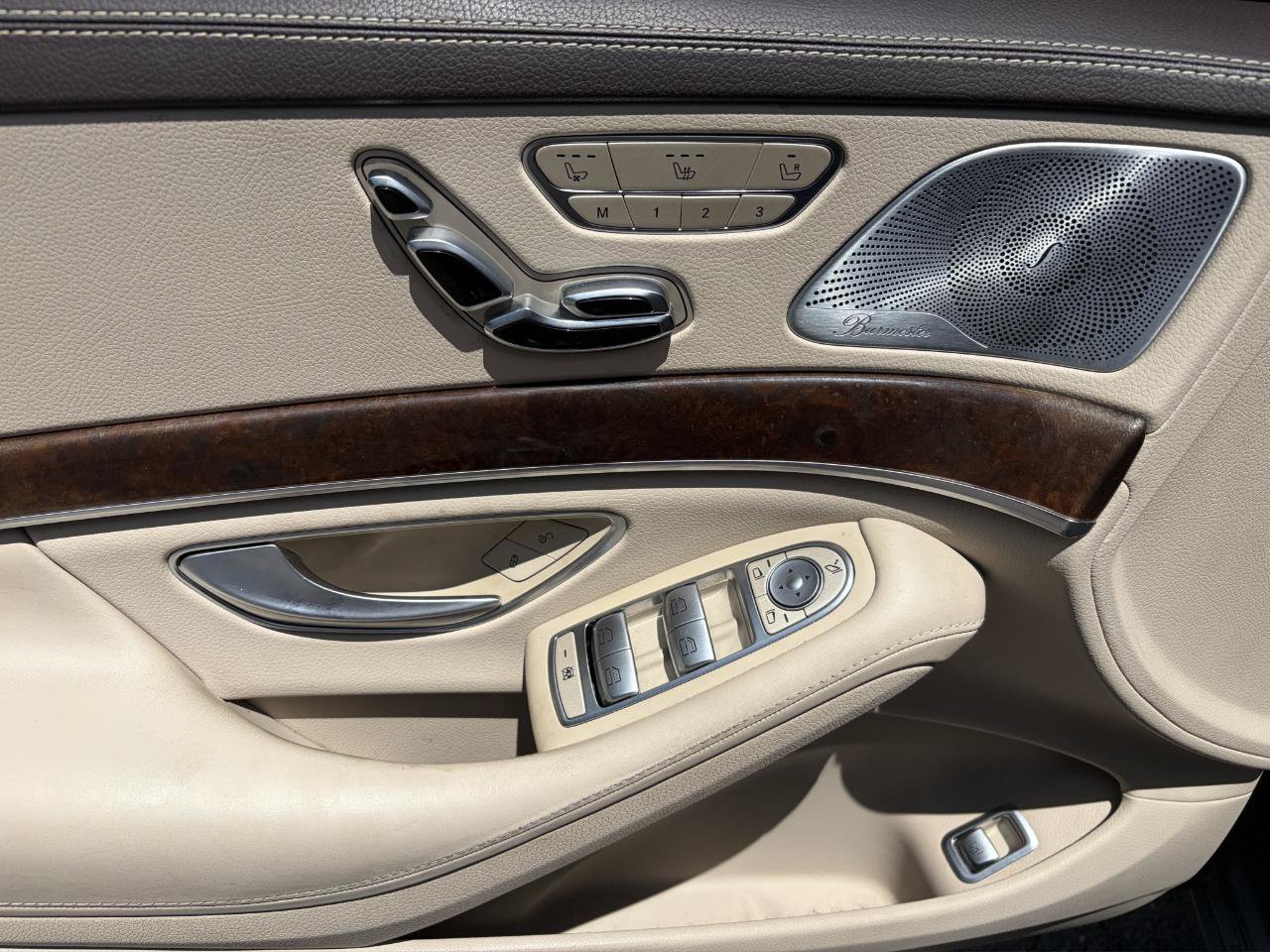 Used 2015 Mercedes-Benz S 550 4MATIC Sedan image 12