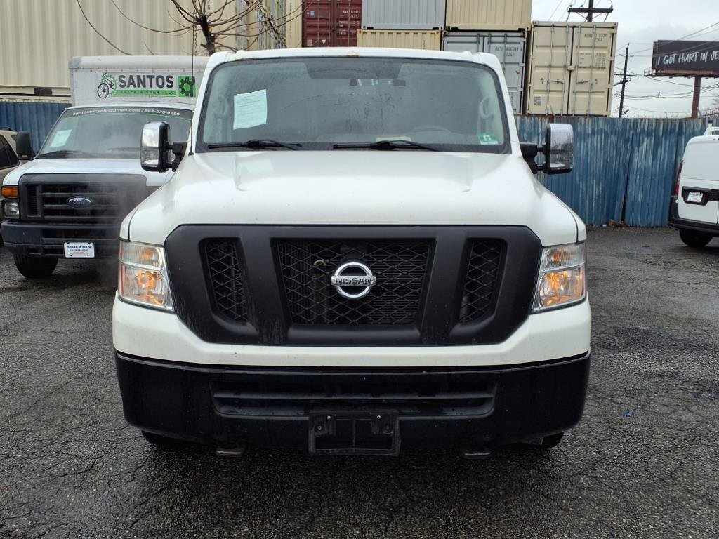 Used 2016 Nissan NV 3500 SV image 2