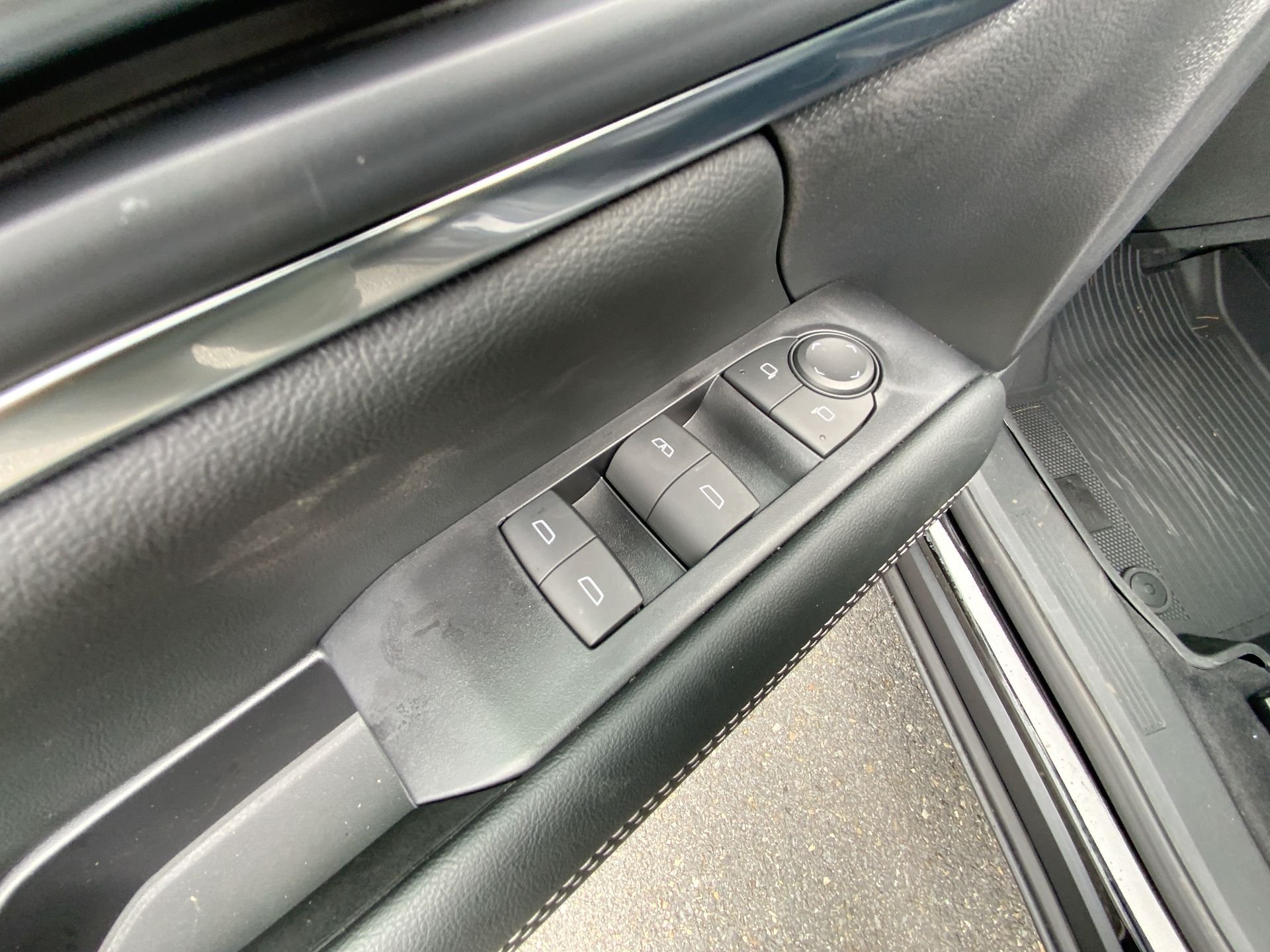New 2027 GMC Terrain Elevation w/ LPO, Floor Liner Package AWD/4WD image 45