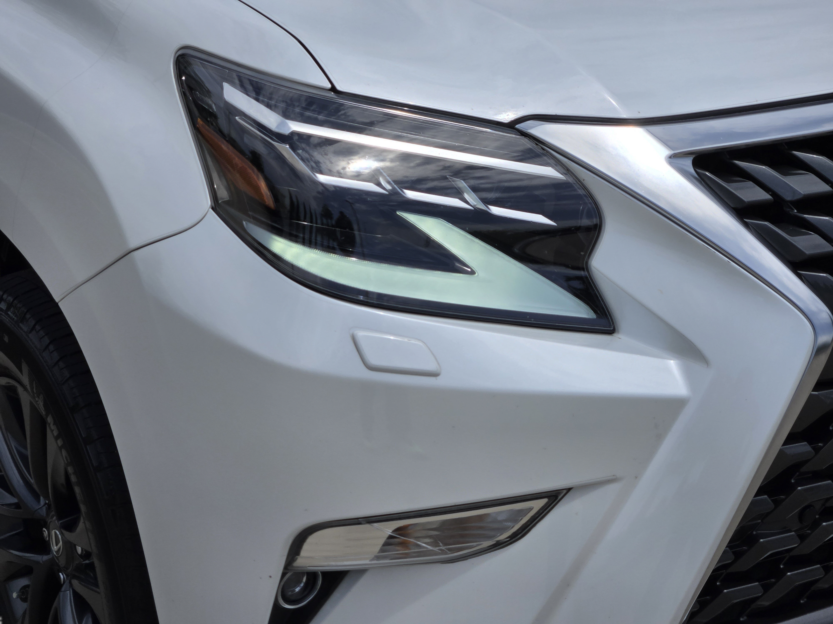 Used 2022 Lexus GX 460 Premium w/ Premium Package AWD/4WD image 35