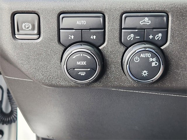 Used 2023 Chevrolet Silverado 1500 LT image 21