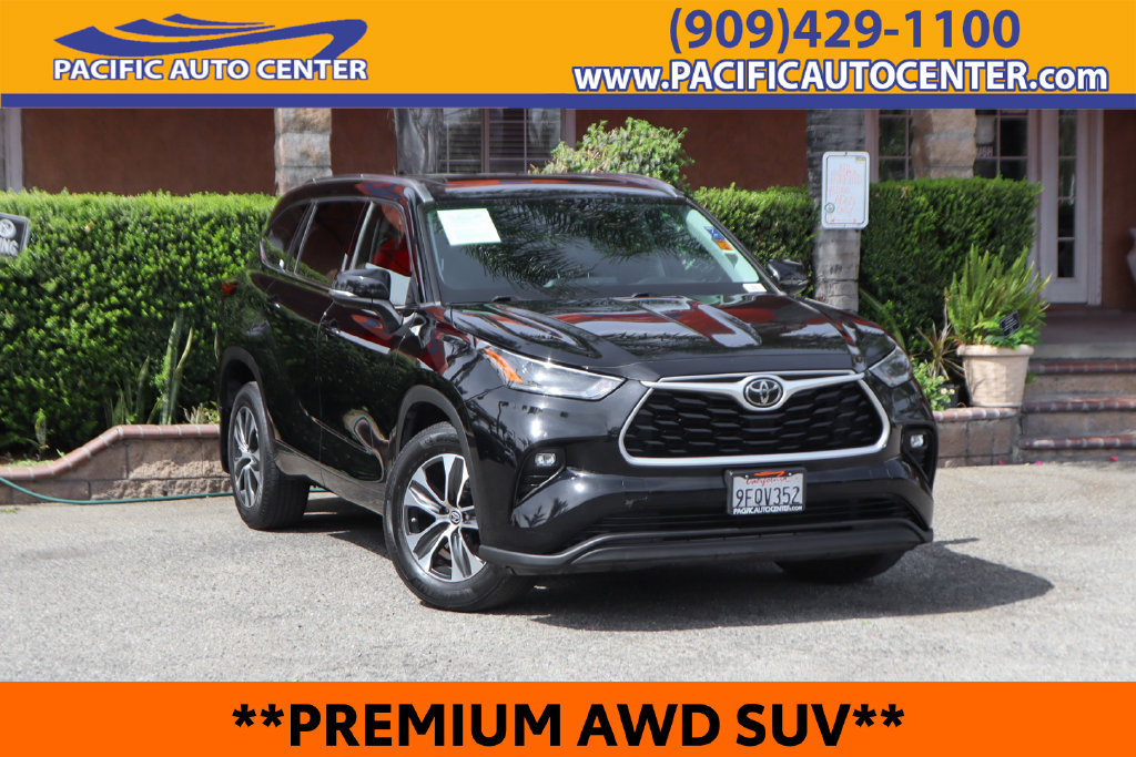 Used 2021 Toyota Highlander XLE AWD/4WD image 1