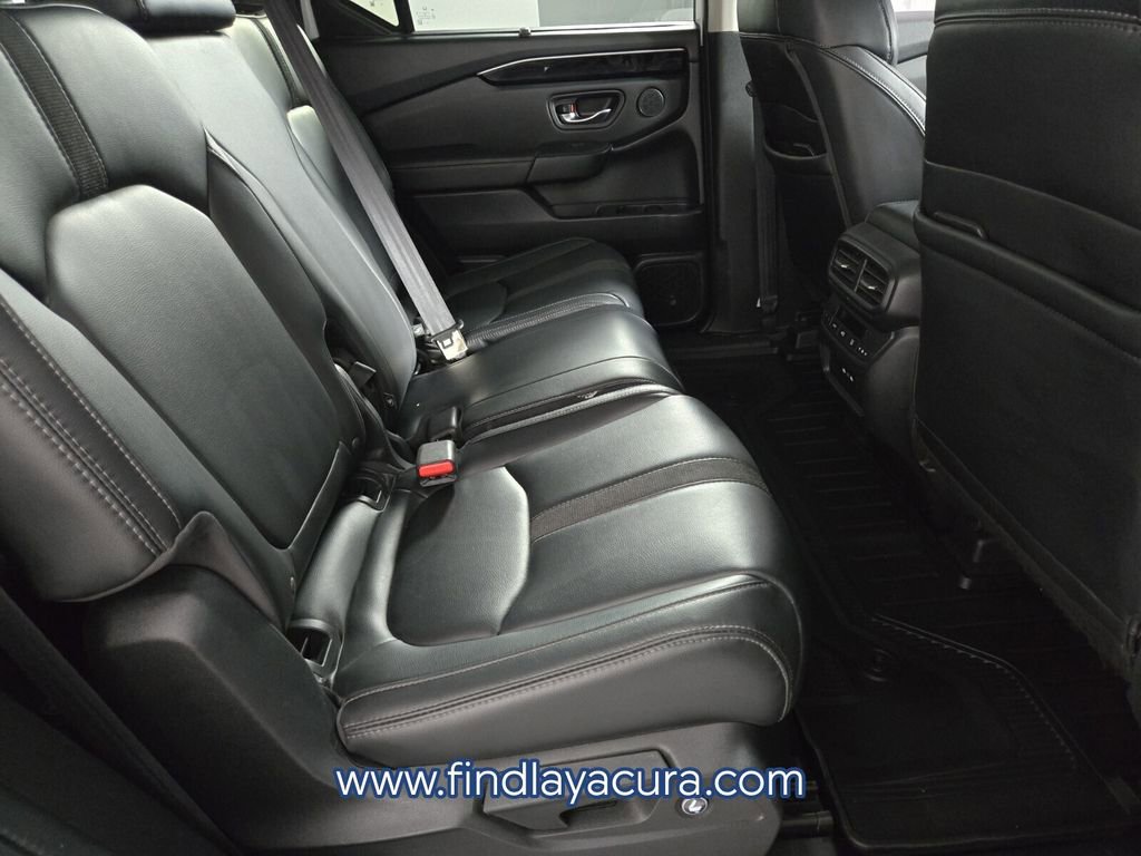 Used 2024 Honda Pilot EX-L image 16