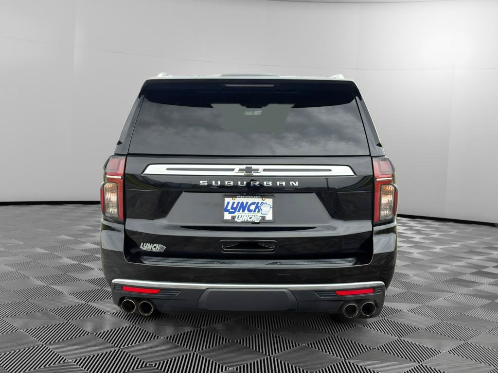 Used 2023 Chevrolet Suburban High Country AWD/4WD image 3