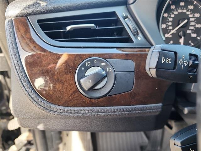 Used 2009 BMW Z4 sDrive30i image 29