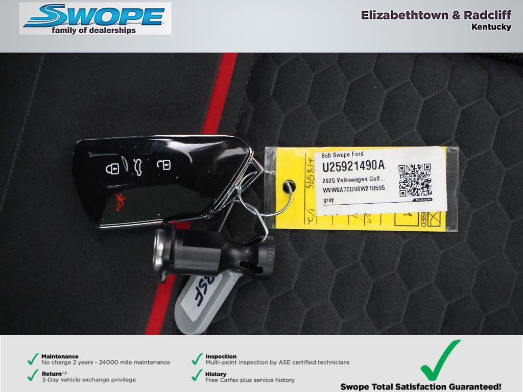 Used 2025 Volkswagen GTI SE FWD image 30