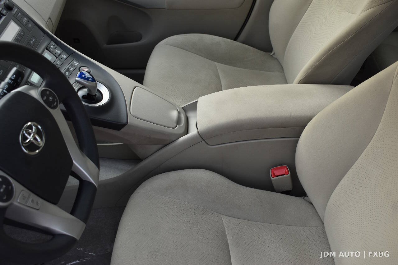 Used 2011 Toyota Prius Three FWD image 27