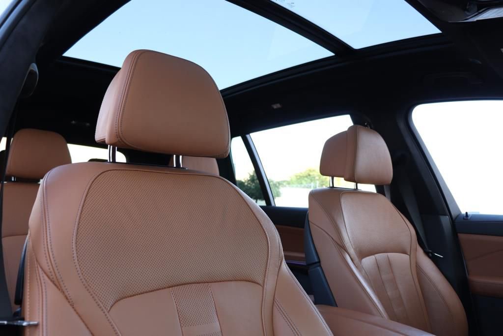 Used 2021 BMW X7 xDrive40i w/ M Sport Package image 65