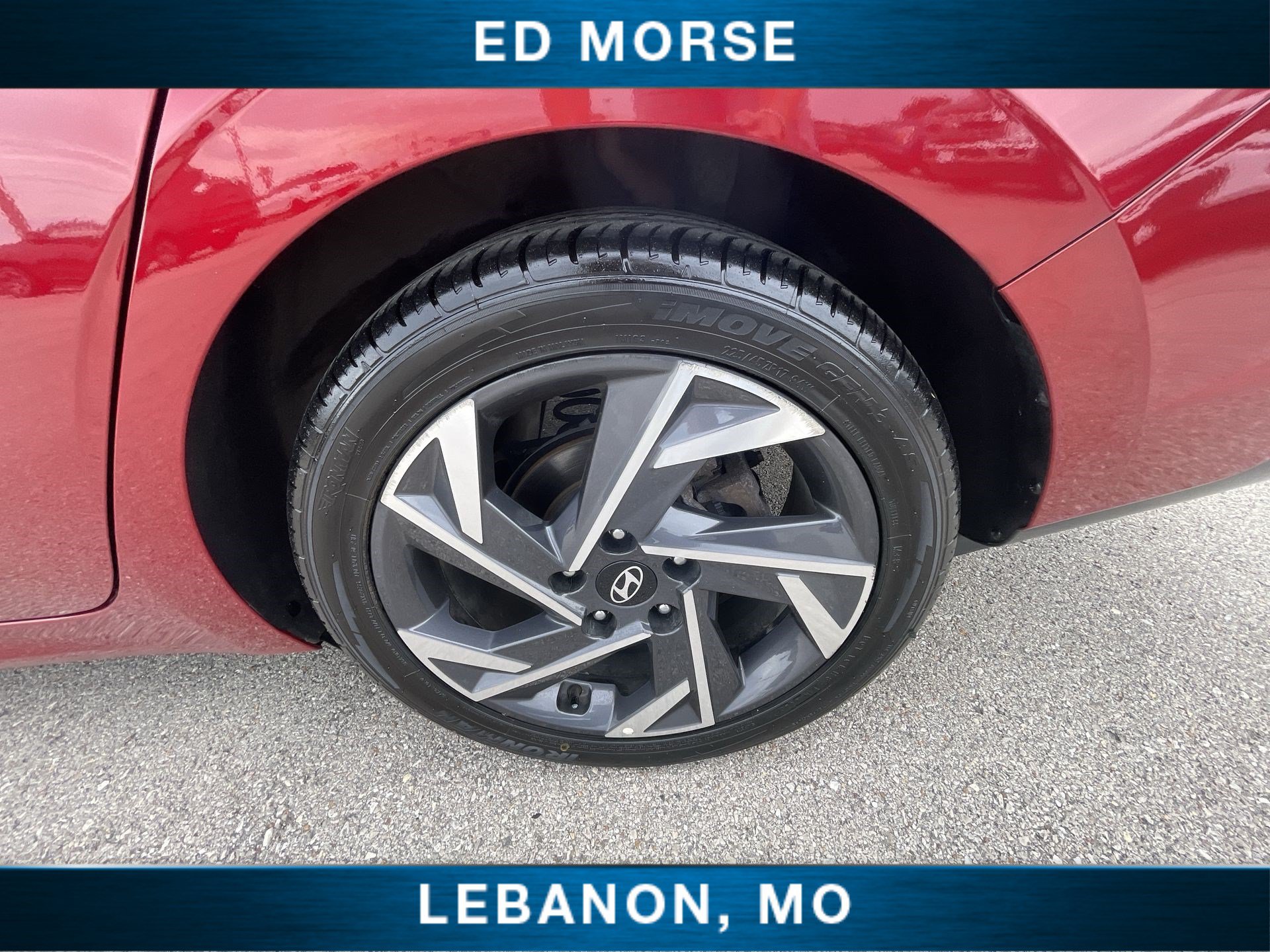 Used 2025 Hyundai Elantra SEL FWD image 31