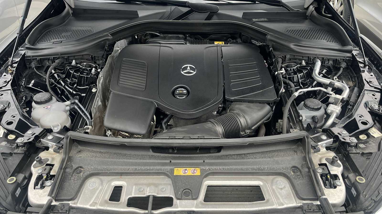Used 2023 Mercedes-Benz GLC 300 4MATIC image 26
