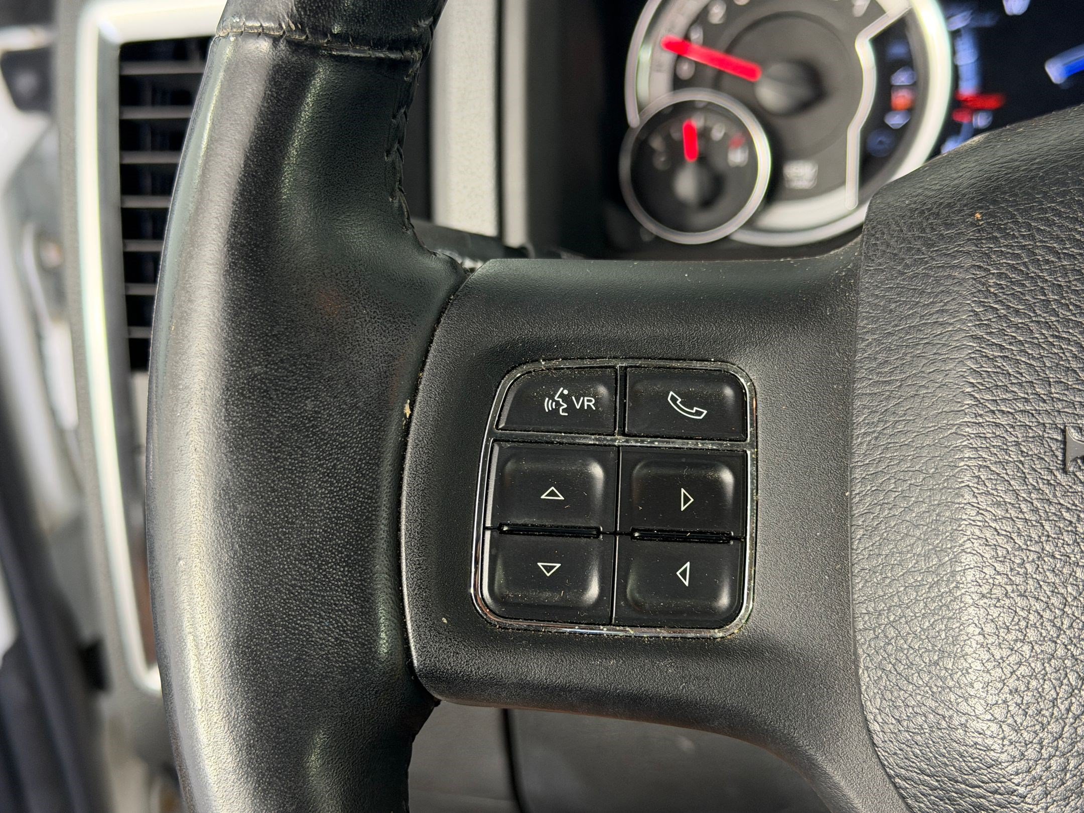 Used 2014 RAM 1500 Lone Star AWD/4WD image 12
