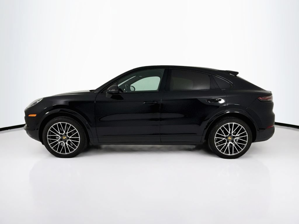 Certified 2023 Porsche Cayenne Coupe AWD/4WD image 2