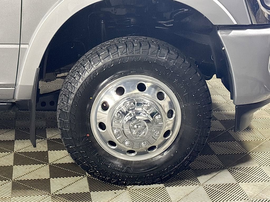 Used 2024 RAM 3500 Limited w/ Safety Group image 24