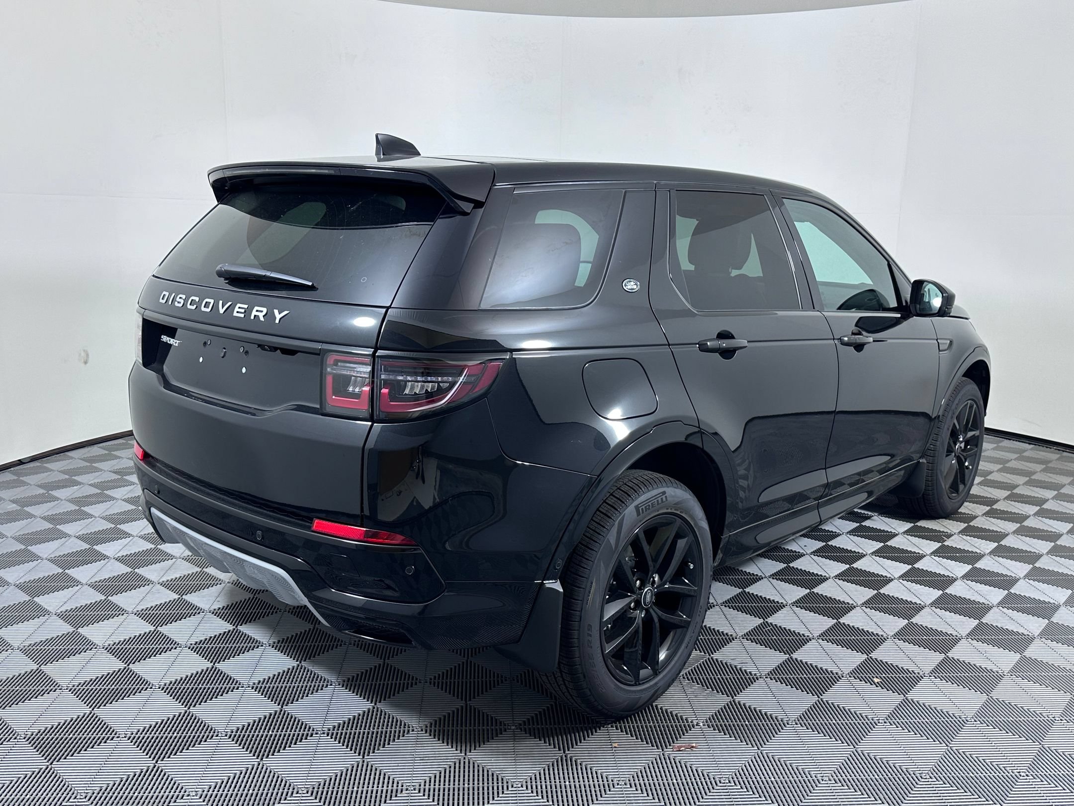 Used 2025 Land Rover Discovery Sport S AWD/4WD image 6