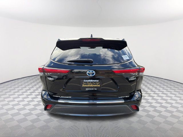 Used 2021 Toyota Highlander Limited FWD image 6