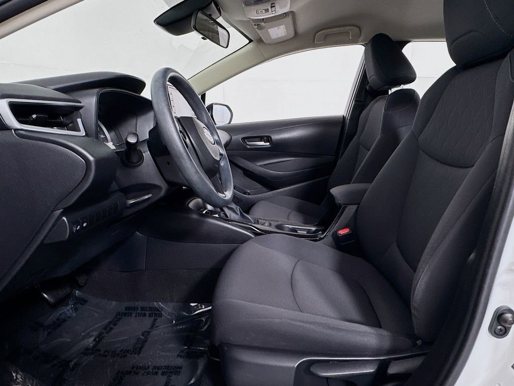 Used 2020 Toyota Corolla LE image 9