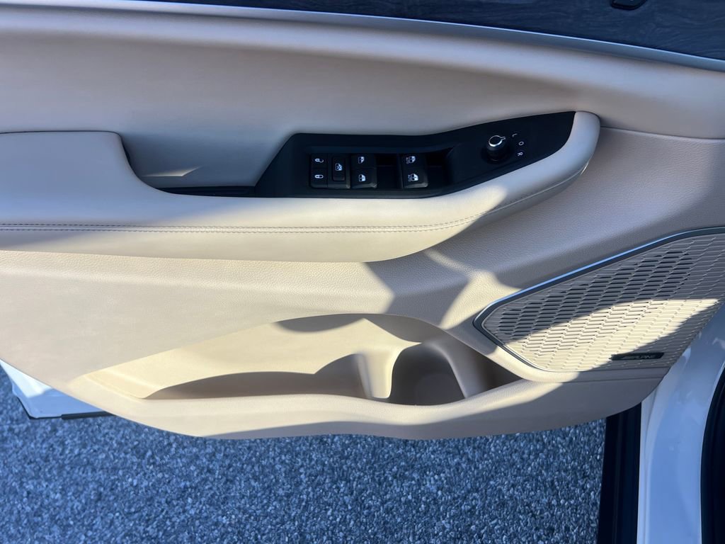 Used 2022 Jeep Grand Cherokee L Limited image 11