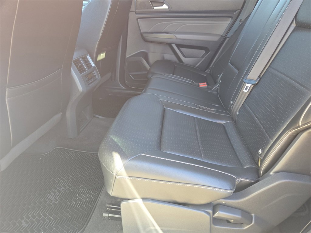 Used 2022 Volkswagen Atlas SE image 30