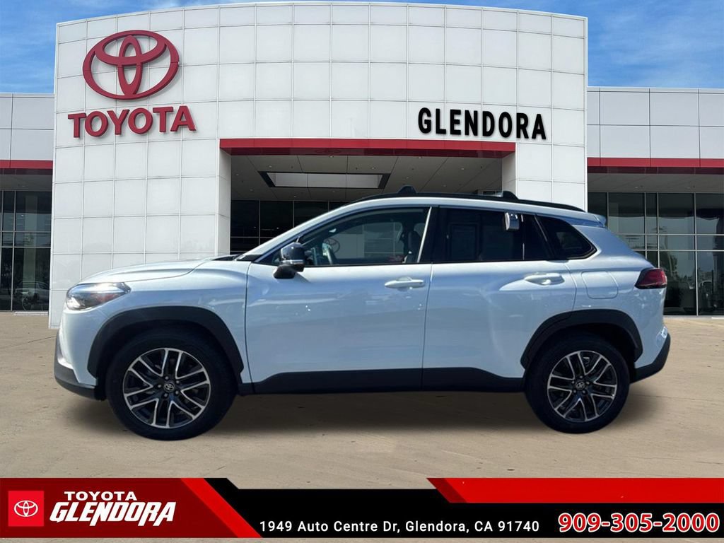 Used 2026 Toyota Corolla Cross XLE w/ Convenience Package FWD image 6