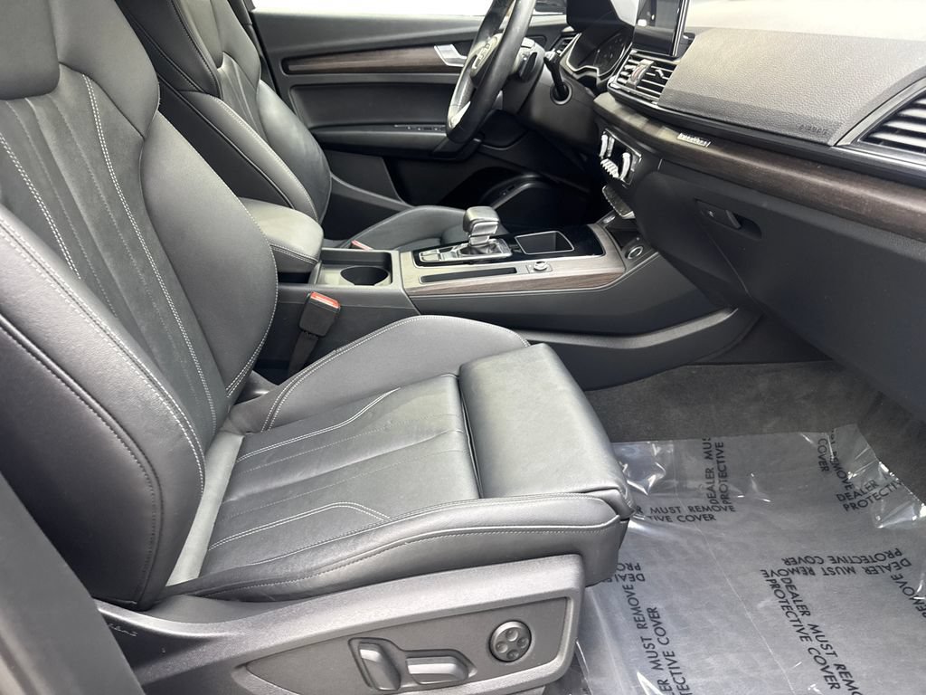 Used 2023 Audi Q5 2.0T Premium AWD/4WD image 46