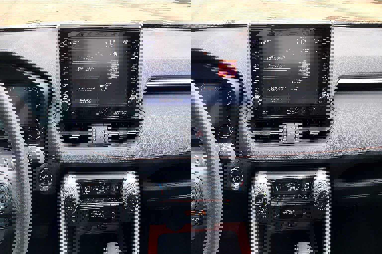 Used 2022 Toyota RAV4 Adventure w/ Convenience Package image 7