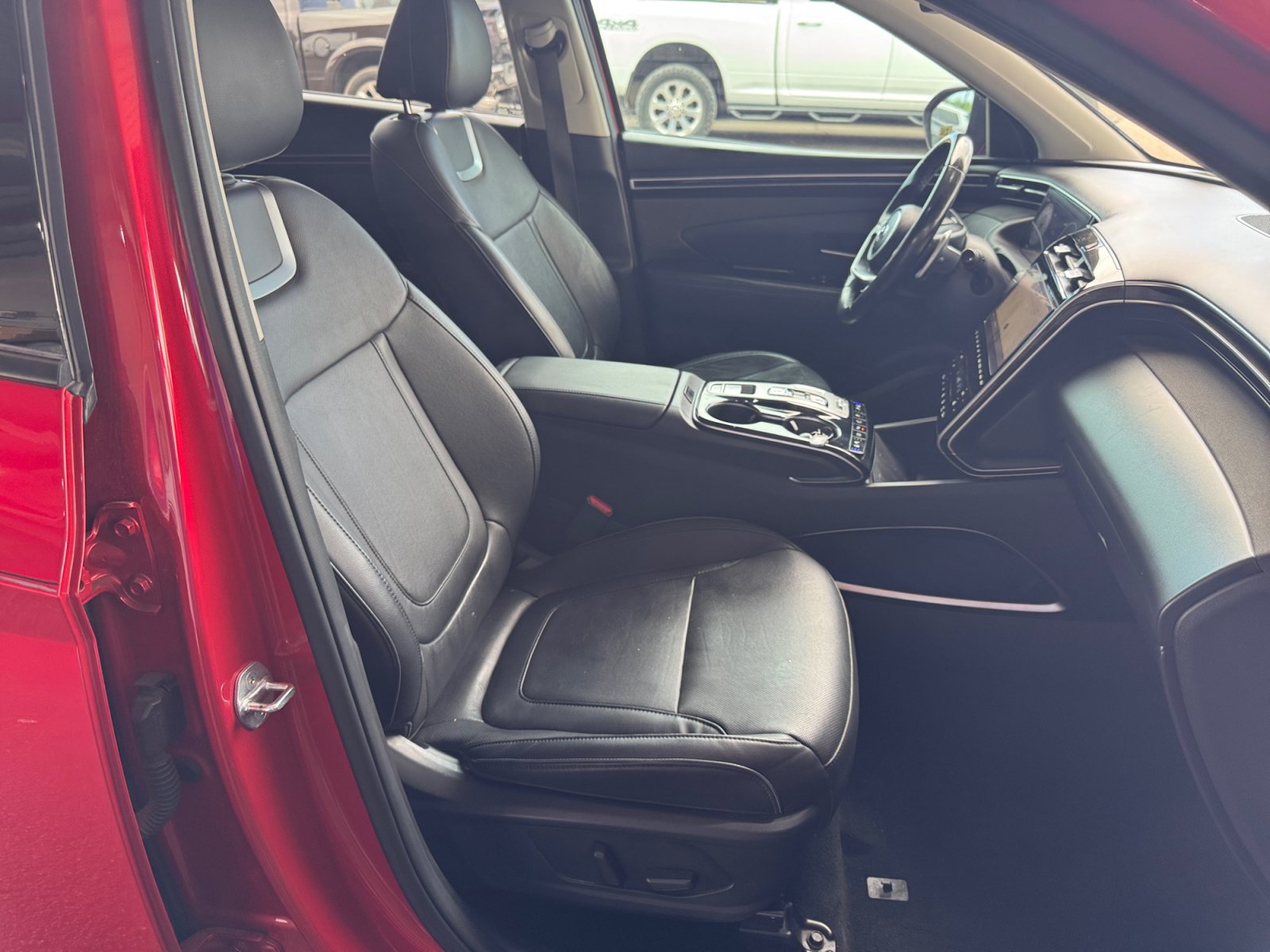 Used 2023 Hyundai Tucson Limited AWD/4WD image 34