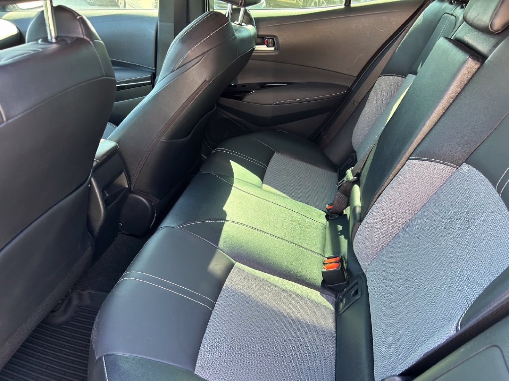 Used 2022 Toyota Corolla XSE FWD image 15