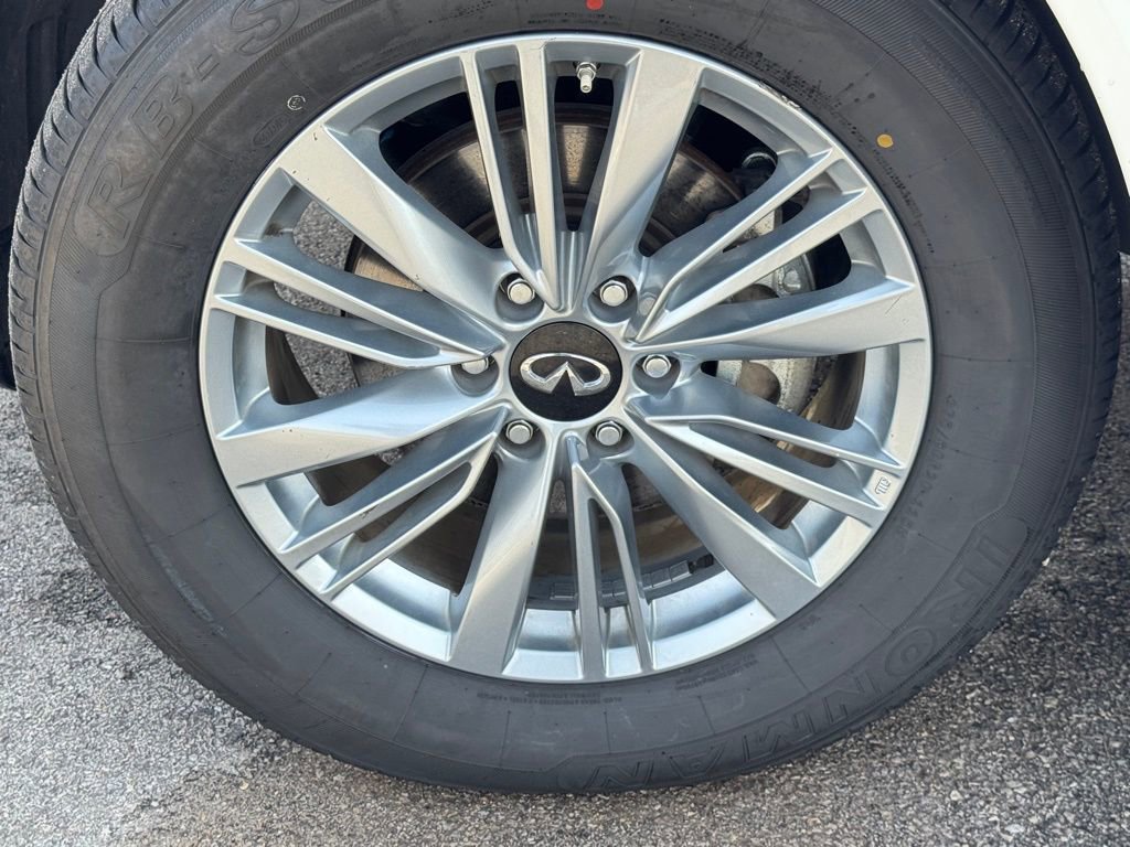 Used 2024 INFINITI QX80 Luxe image 7