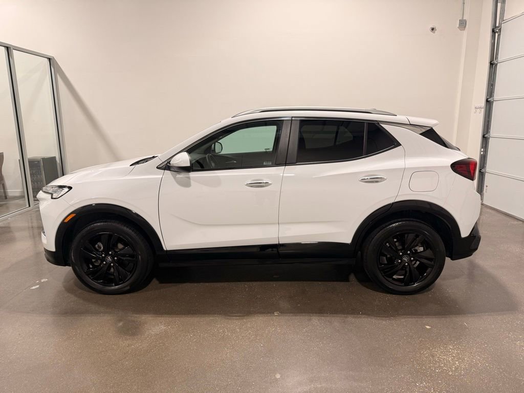 Used 2024 Buick Encore GX Sport Touring image 8