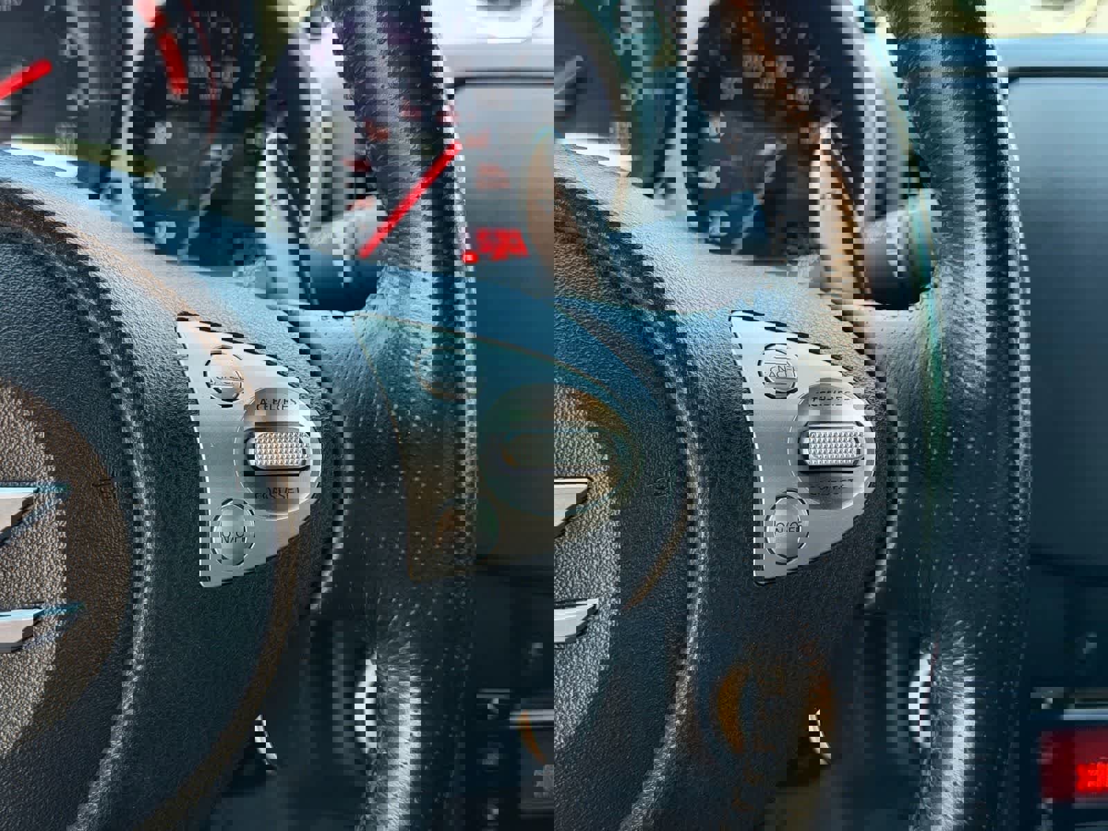 Used 2012 Nissan 370Z Touring w/ Sport Pkg image 19