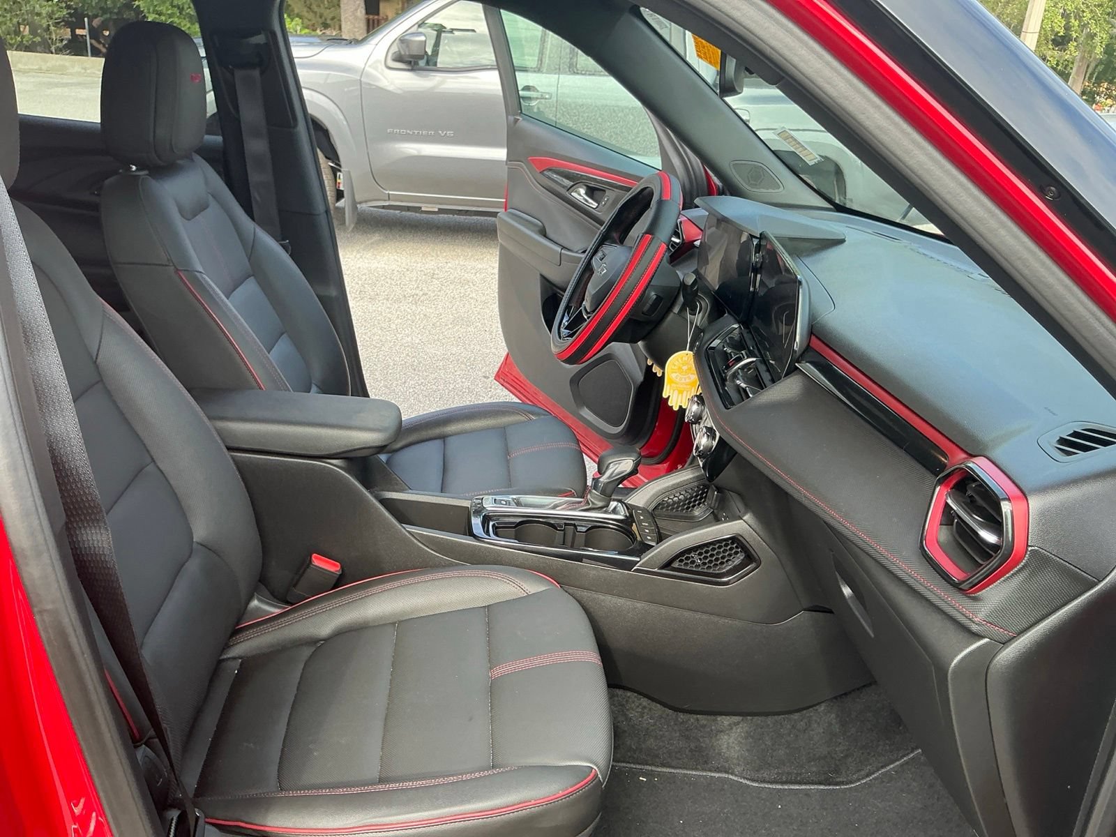 Used 2026 Chevrolet TrailBlazer RS w/ Convenience Package FWD image 17