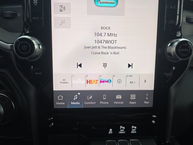 New 2026 RAM 1500 4x4 Crew Cab image 20