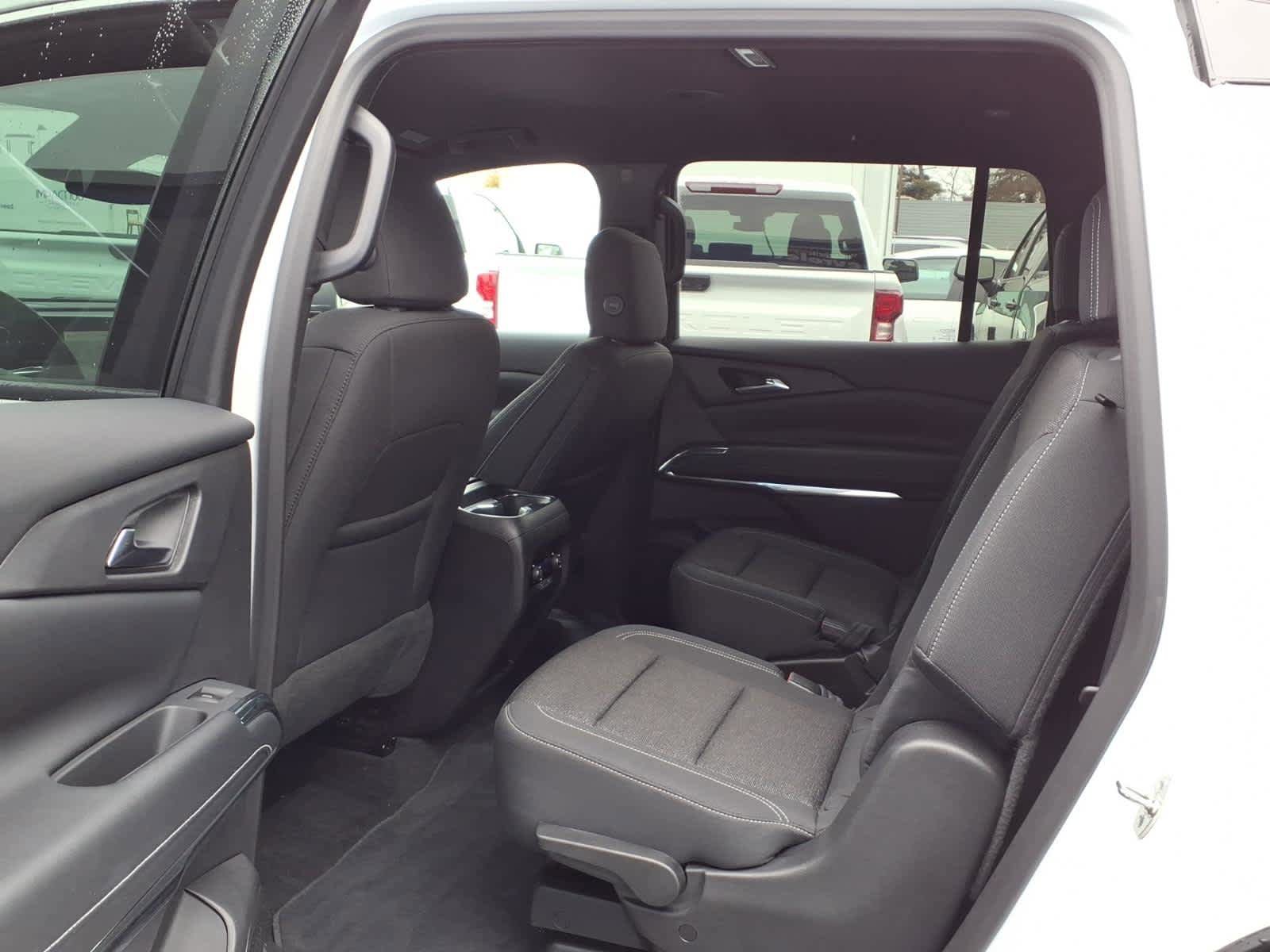 Used 2026 Chevrolet Traverse LT AWD/4WD image 17