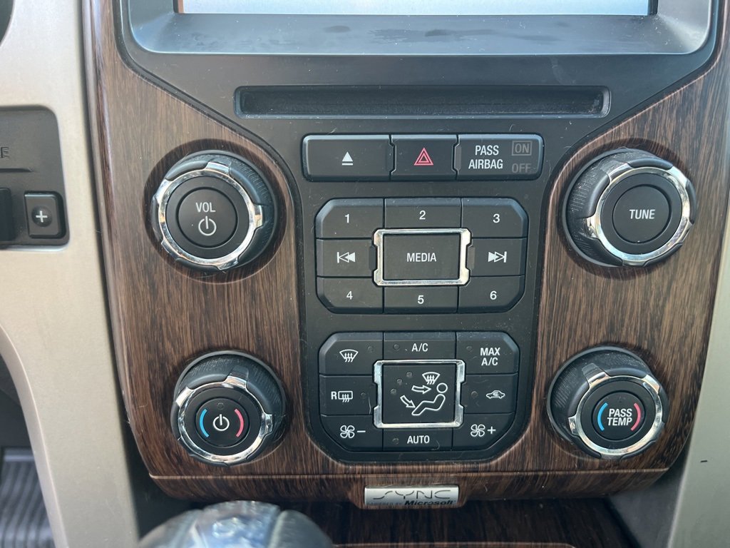 Used 2013 Ford F150 Lariat w/ Luxury Equipment Group image 20