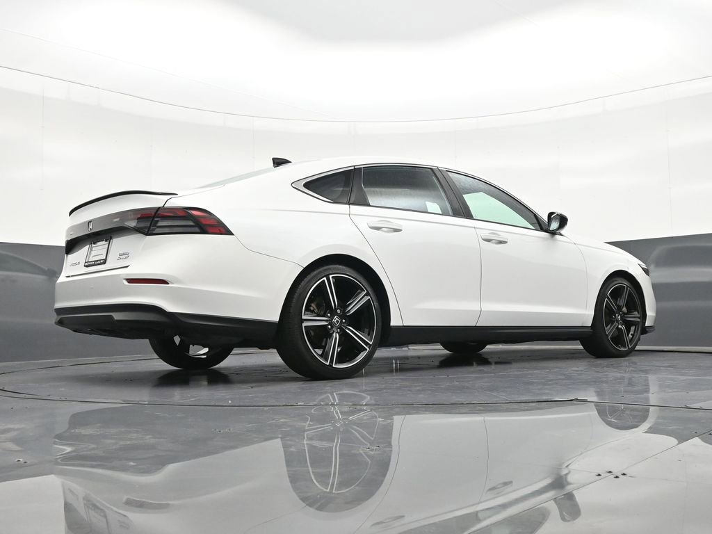 Used 2023 Honda Accord Sport image 29